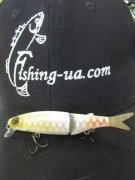 Jackall Tiny Magallon (albino chartreuse piraruku).jpg