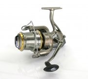feeder-master-1-mrjvbc.jpg